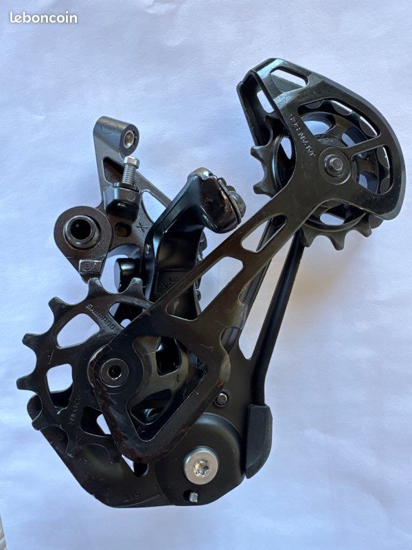 Brochette Arrière Shimano XT 135 Mm - Dégagement Rapide, Noir, Vintage, Pour Vélo