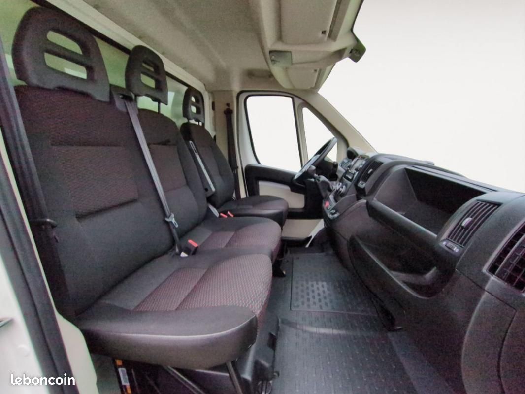 Citroën Jumper FG 2.0 BLUEHDI 130 BUSINESS HAYON DHOLLANDIA (image 15)