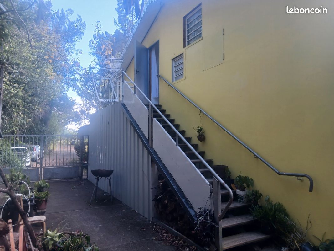 Maison 5 pièces 75 m² · à Saint-Denis · 75 m² · 900 €/mois