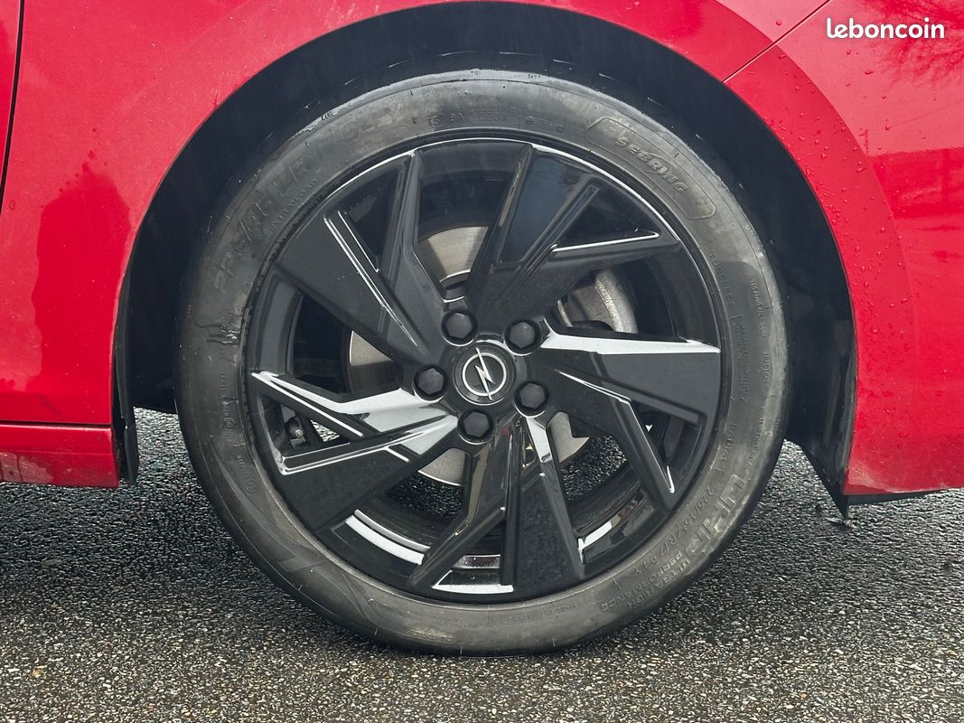 Opel astra 1.2 t 130 gs-line historique entretien complet / sieges chauffants / apple carplay / android auto (image 13)