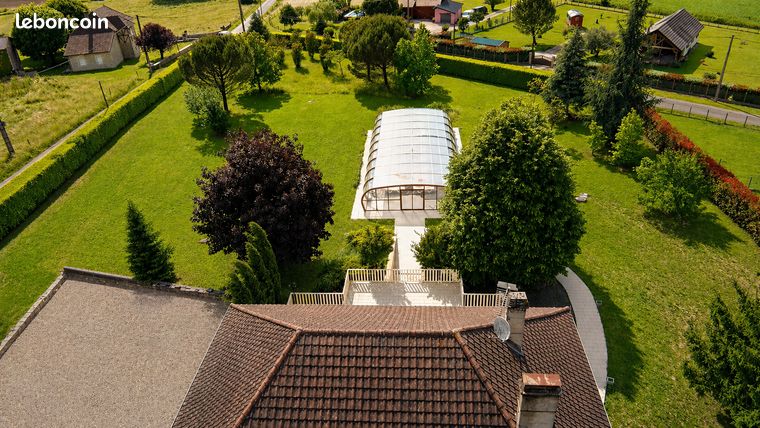 Propriété 8 pièces 225 m²