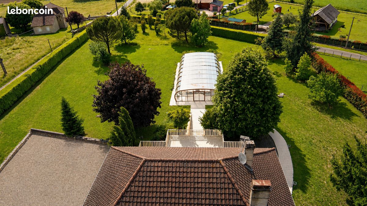 Maison 8 pièces 225 m² · à Branceilles · 225 m² · 268 000 €
