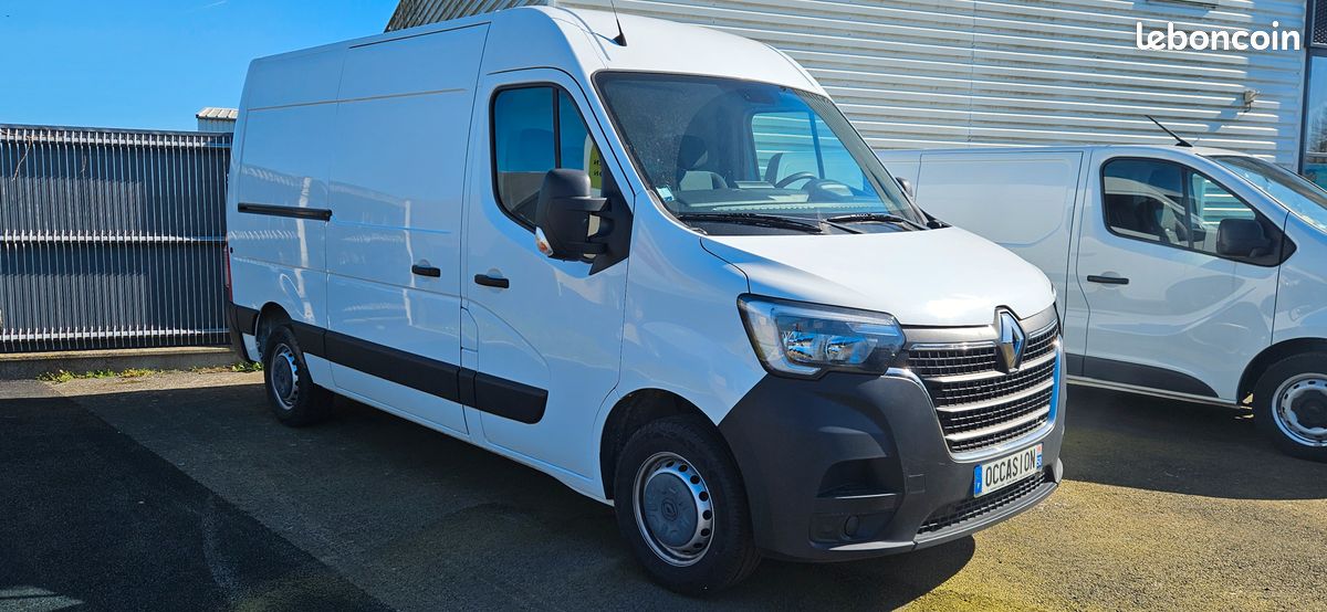 Renault Master L2H2 Confort 2.3 Blue dCi 135ch (image 2)