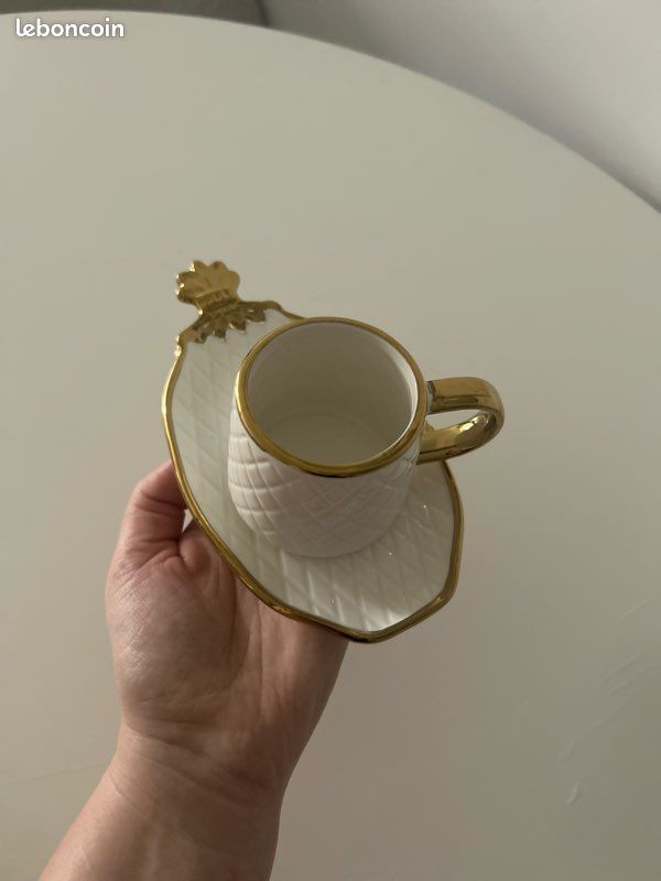 Tasse doré et beige (image 2)