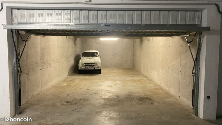 Location garage/box 48 m2