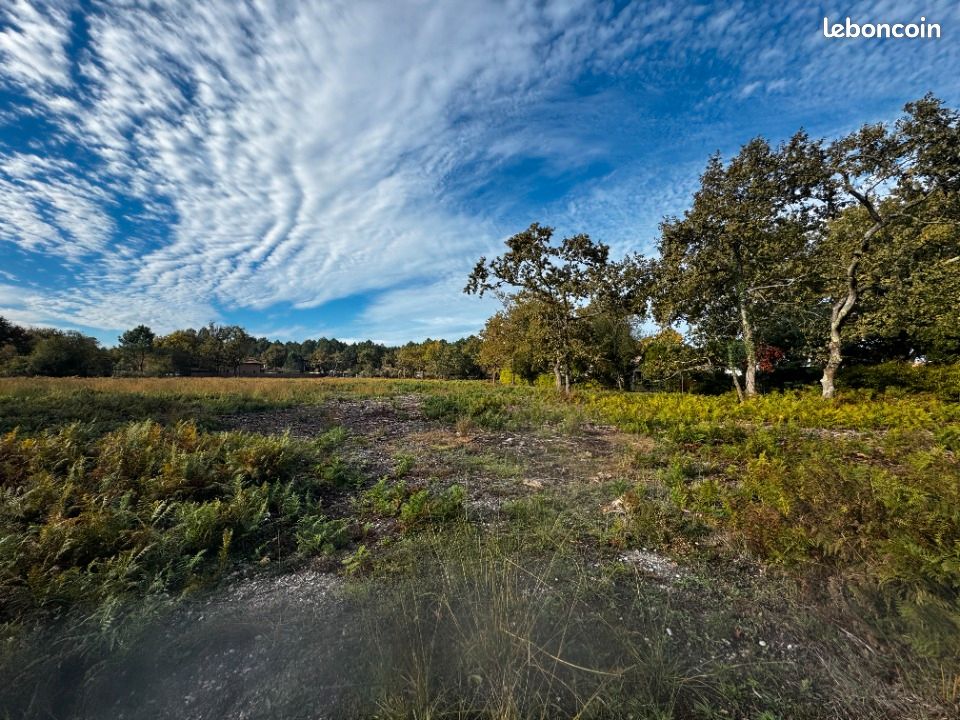 Terrain 518 m² · à Hourtin · 145 000 €