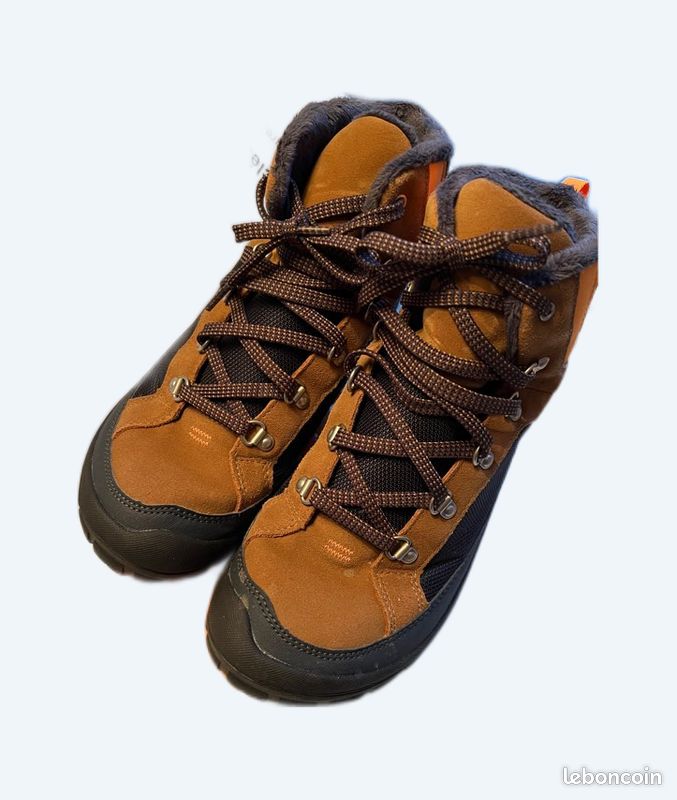Chaussures imperméables de randonnée montagne (image 1)