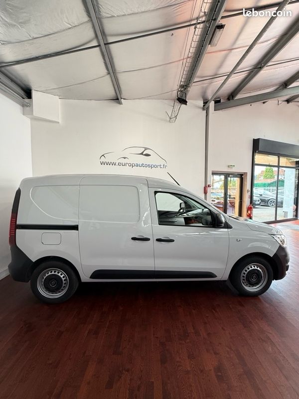 Renault EXPRESS VAN 1.5 BLUE DCI 95CH CONFORT 22 (image 4)