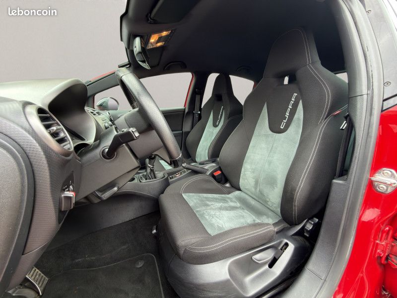 Seat LEON 2.0 TSI 265CH CUPRA-R (image 10)