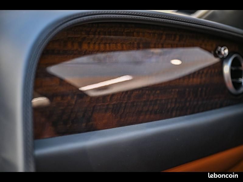 Bentley Flying Spur V8 4.0L 507ch (image 37)