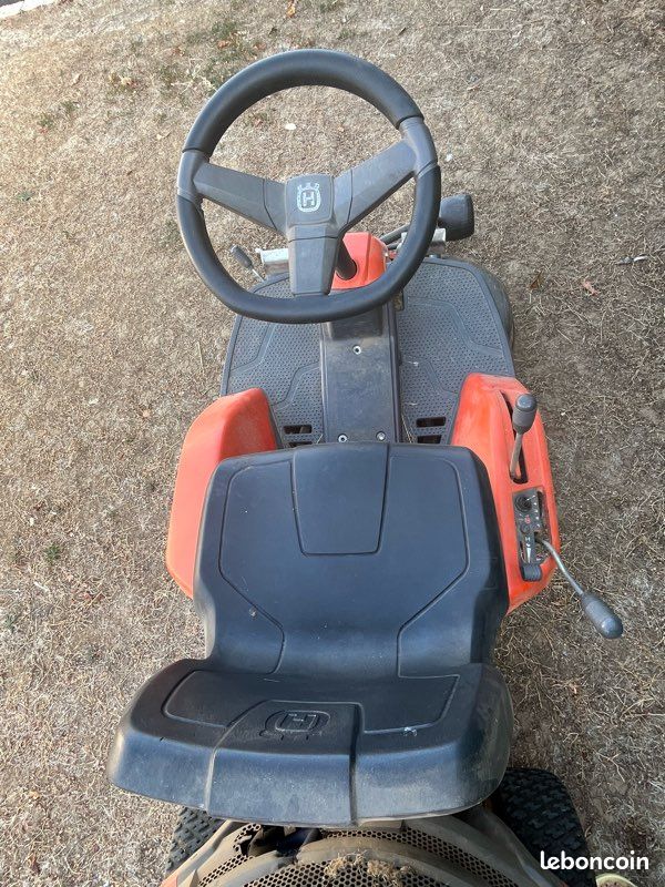 Vend tracteur tondeuse autoportée Husqvarna R111b5 (image 6)