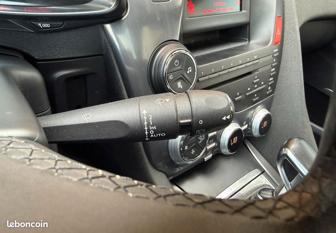 DS DS 5 1.6 THP 155CV SOCHIC BVA - MOTEUR A CHAINE - TOIT PANORAMIQUe (image 26)