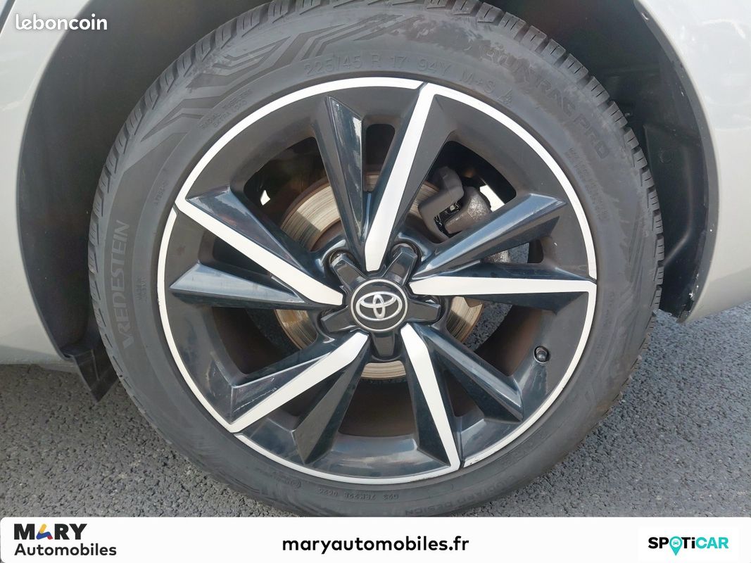 TOYOTA Auris 1.2T Dynamic (image 7)