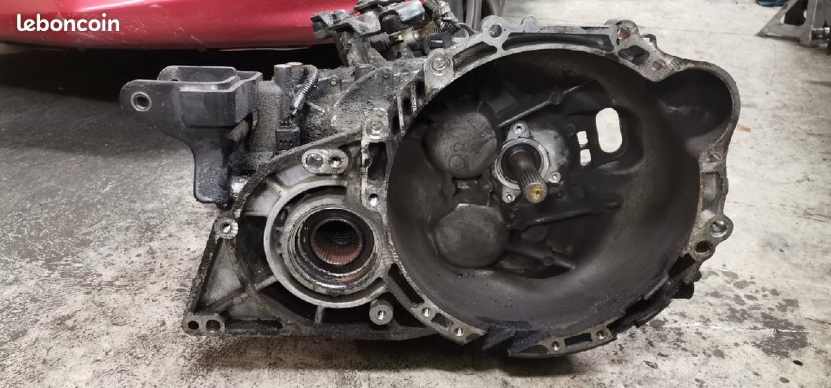Boîte de vitesse 4×4 Hyundai Tucson 2 l CRDi 140 chevaux (image 1)