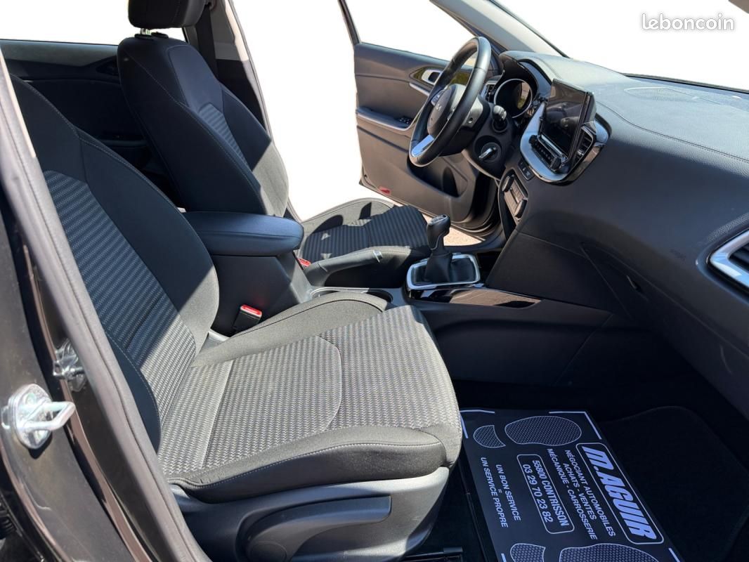 Kia CEED III (2) 1.6 CRDI 136 MHEV Active Business IBVM6 (image 18)