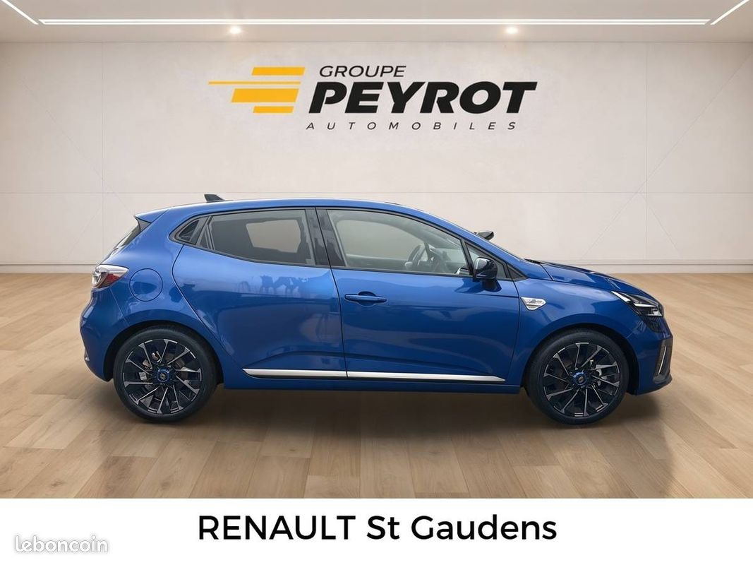 RENAULT Clio E-Tech full hybrid 145 ch GSR2 Esprit Alpine (image 8)