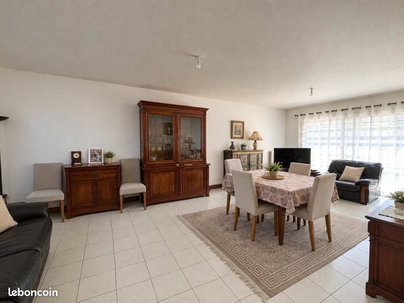 Maison 5 pièces 105 m² · à Plomeur · 105 m² · 950 €/mois