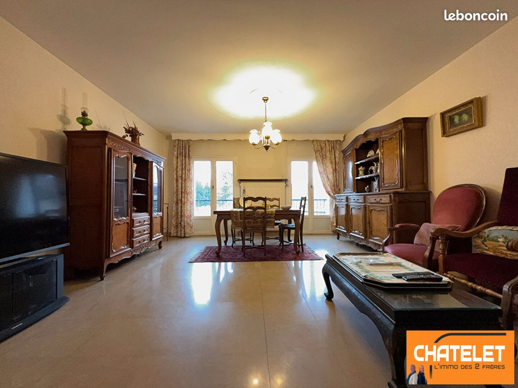 Appartement 4 pièces 104 m² · à Bourg-en-Bresse · 104 m² · 129 000 €