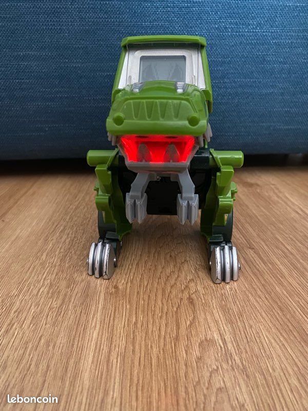 VTech - Switch & Go Dinos Launcher, Tyram Sound Dinosaur, Super T-Rex Flamethrower, 2-in-1 Toy Transformable into a Car, Projectile Shooting, Gift for Children from 4 Years Old VTech - Switch & Go Dinos Launcher, Tyram Sound Dinosaur, Super T-Rex Flamethrower, 2-in-1 Toy Transformable into a Car, Projectile Shooting, Gift for Children from 4 Years Old
