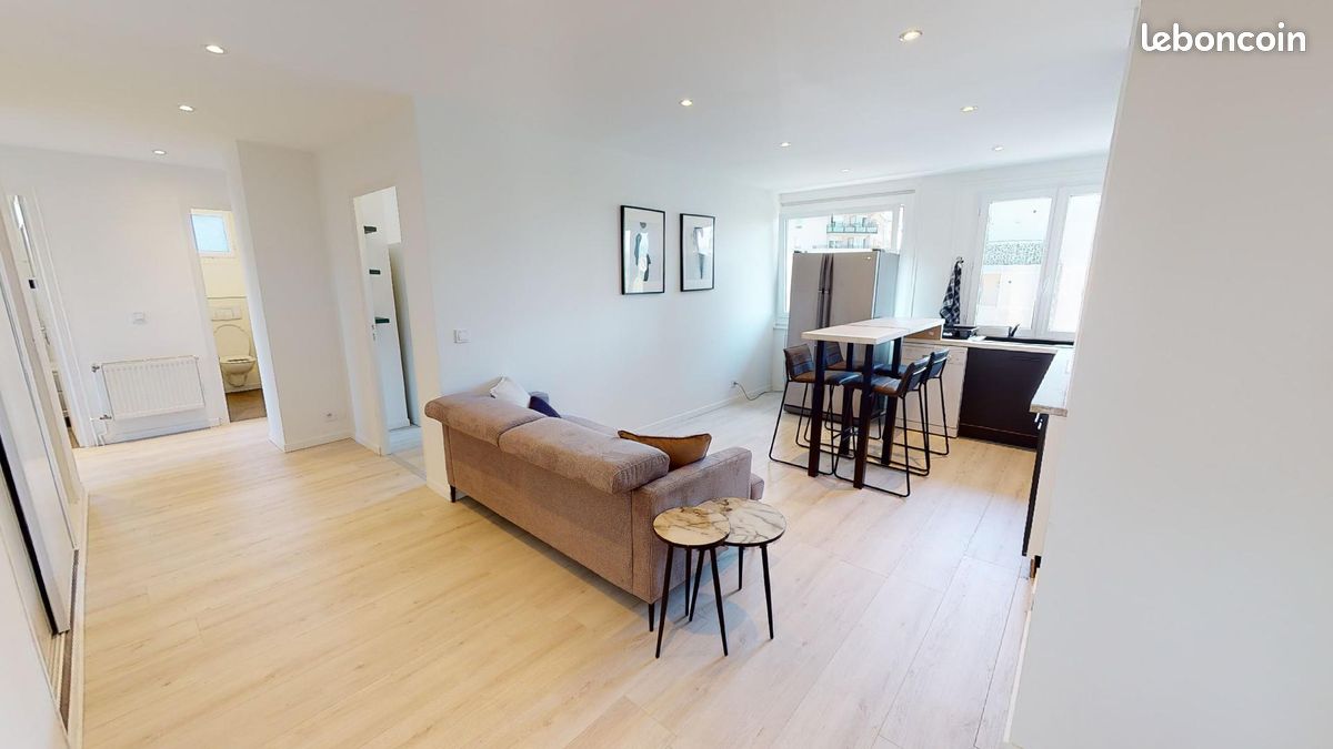 Appartement 5 pièces 84 m² · à Annemasse · 84 m² · 1 800 €