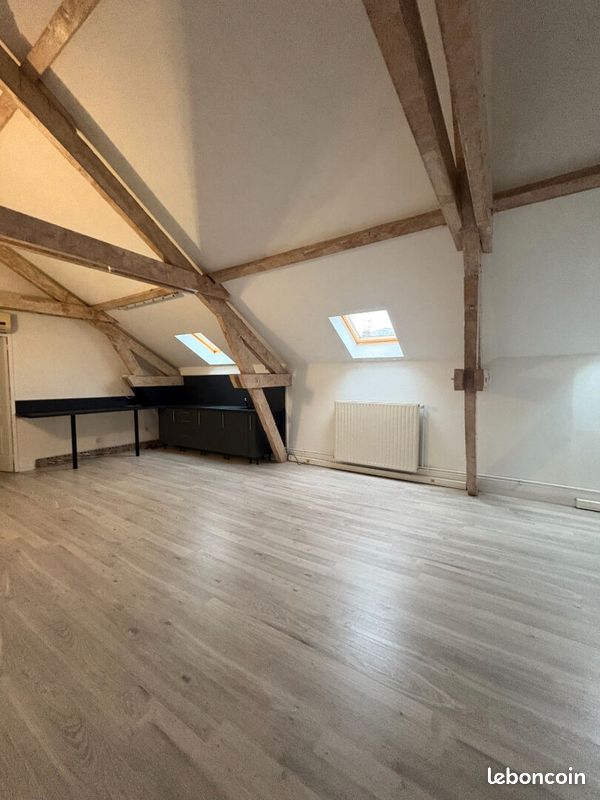 Appartement 2 pièces 58 m² · à Belleville · 58 m² · 550 €/mois
