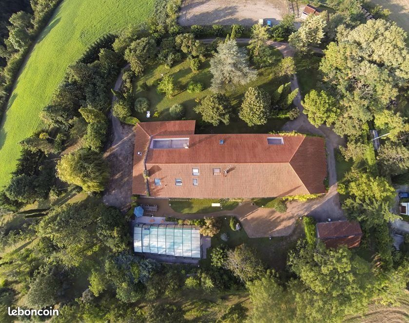 Maison Parc et dépendances (image 1)
