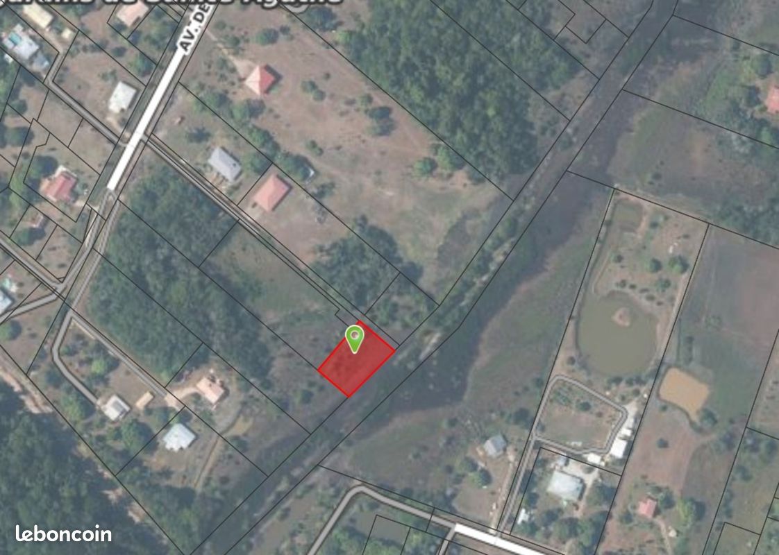 Terrain 1 615 m² Macouria · 115 000 €