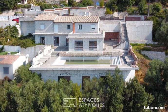 Villa 10 pièces 350 m²