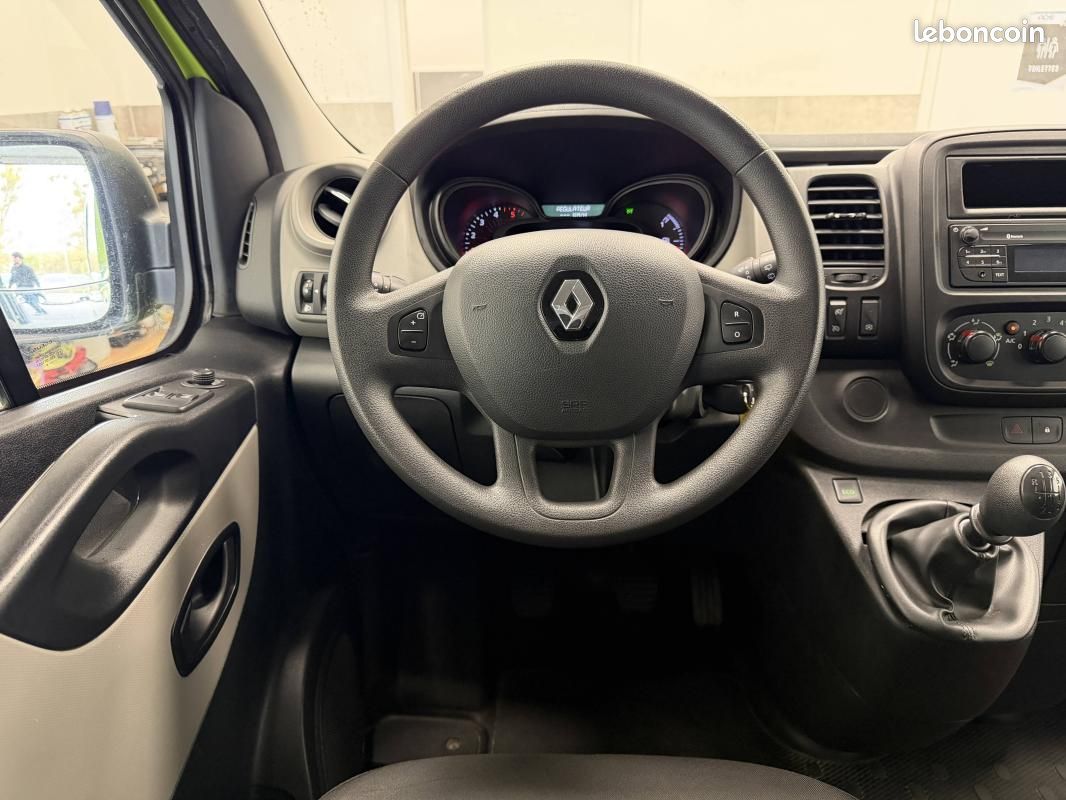 Renault Trafic 4p Combi Zen L1 Energy dCi 125 9 places / À PARTIR DE 302,05 (image 21)