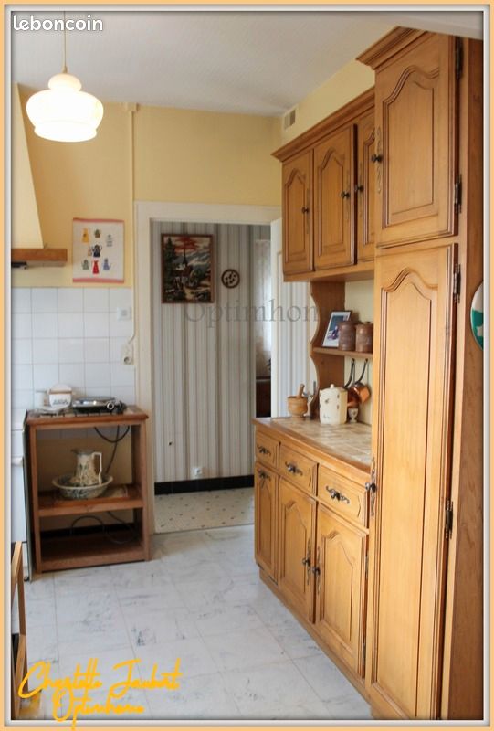 Ferme 9 pièces 186 m² - Chalais 16210 (image principale 16)