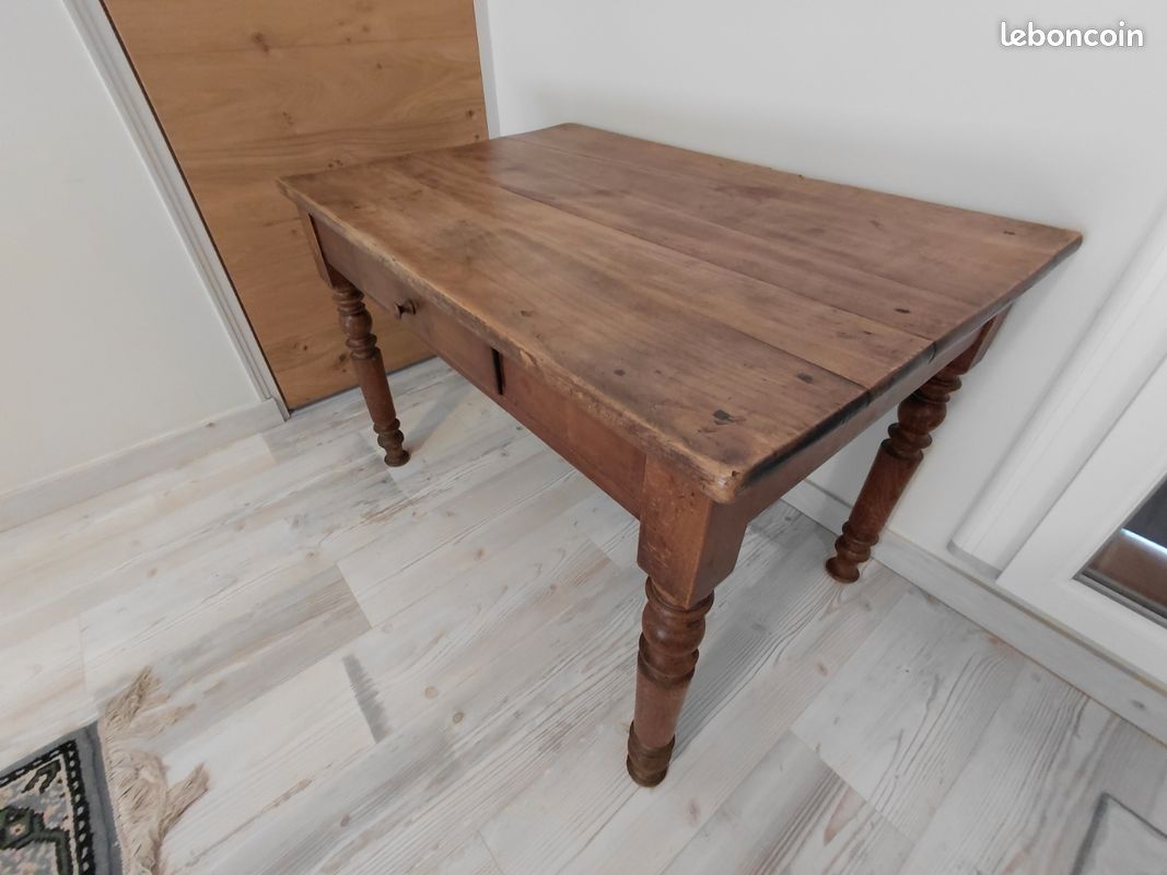 Table ancienne (image 3)
