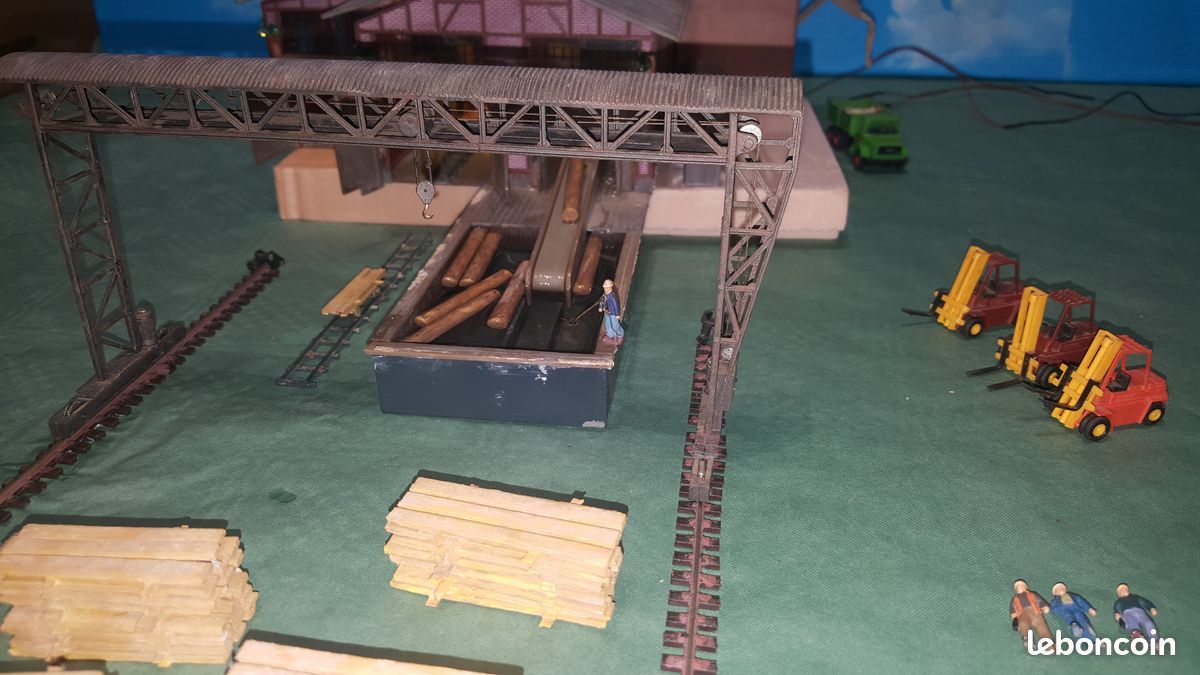 Faller scierie motorisè ,grue ,èclairage intèrieur, eau rèel ,figurines 1.87 / HO (image 4)
