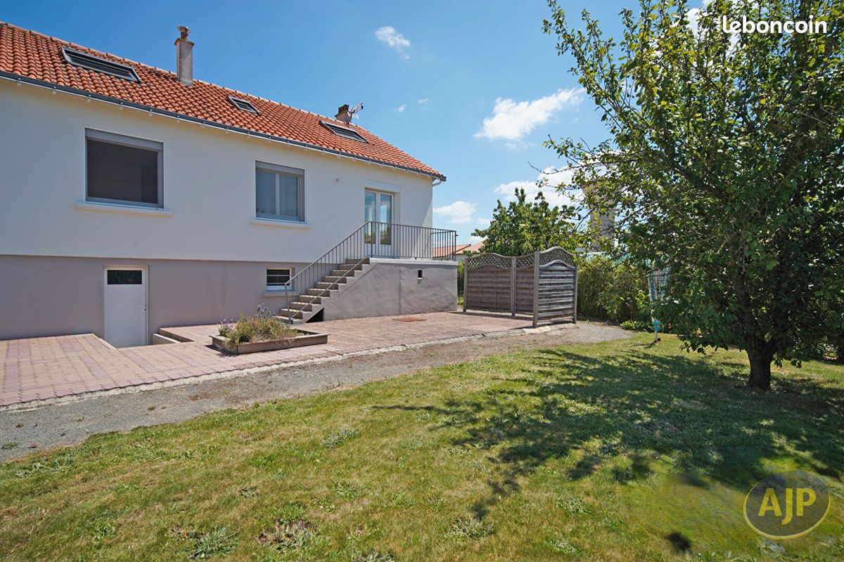 Maison 7 pièces 136 m² · à Orée d'Anjou · 136 m² · 299 000 €