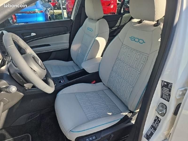 Fiat 600 1.2 Hybrid 100ch La Prima DCT6 (image 9)