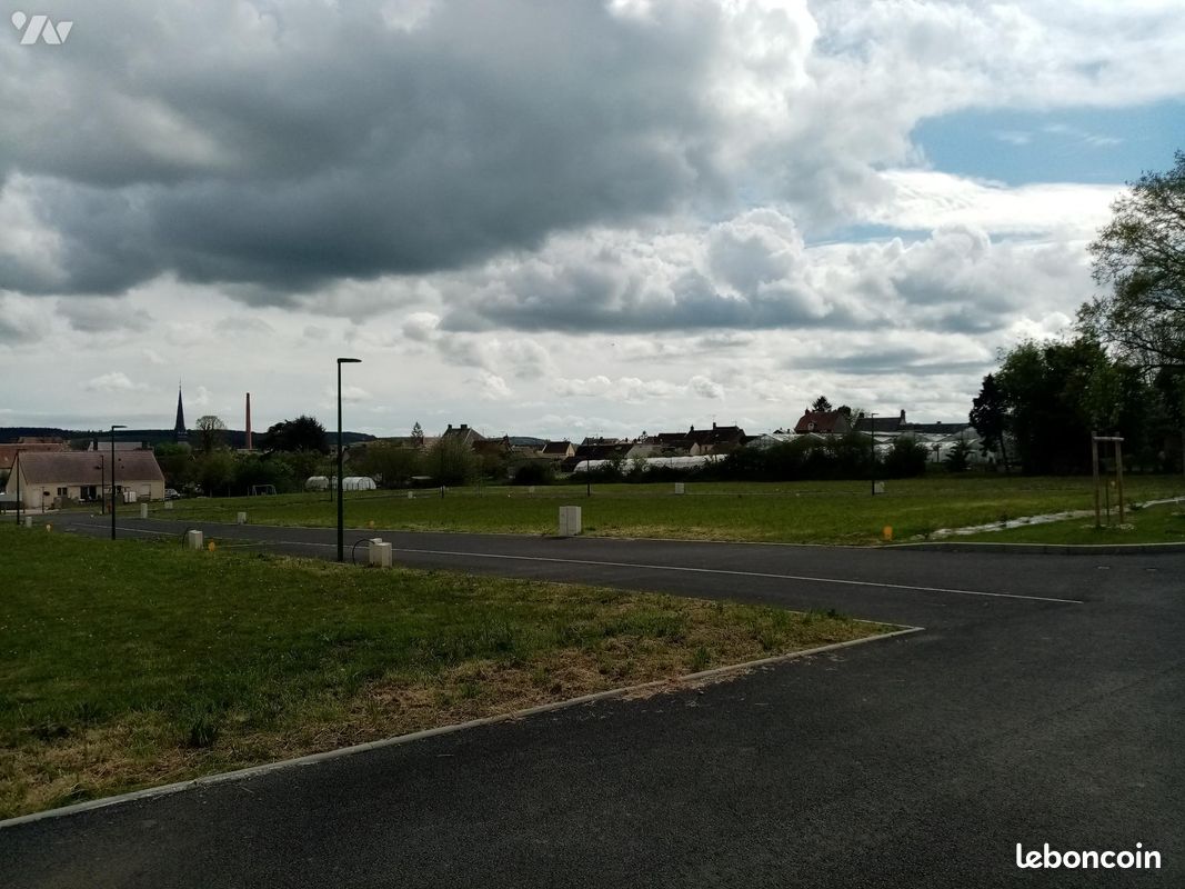 Terrain 666 m² · à Val-au-Perche · 666 m² · 33 939 €
