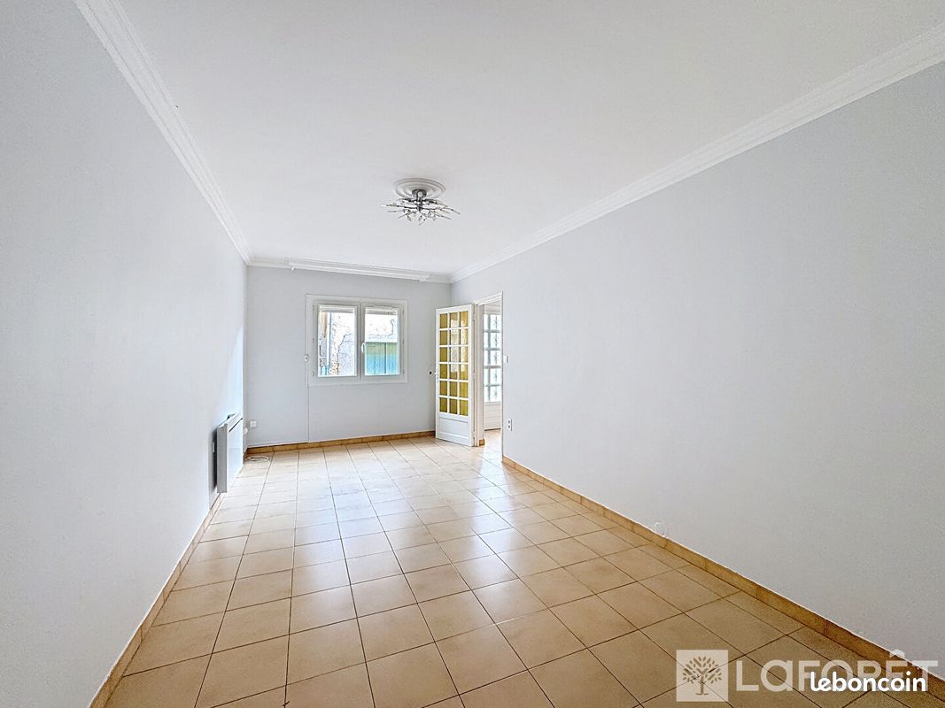Maison 3 pièces 86 m² · à Valros · 86 m² · 750 €