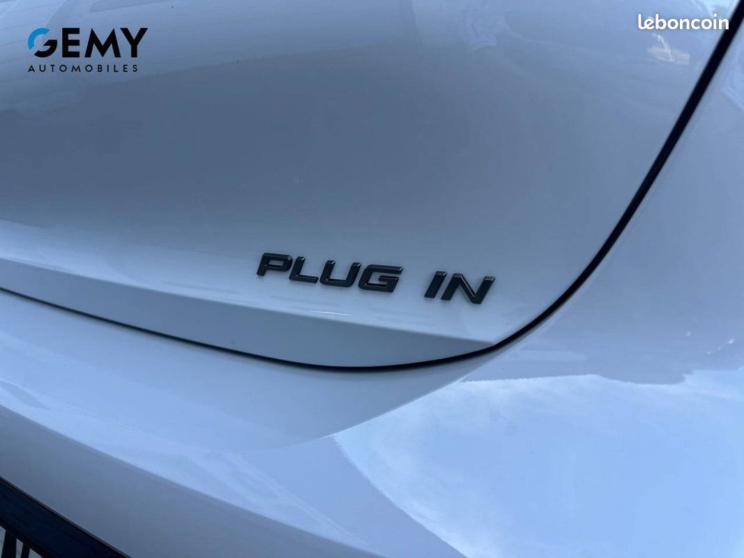 PEUGEOT 308 Plug-in Hybrid 195 ch e-DCS7 Allure (image 25)