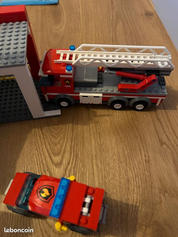 Caserne de pompier lego (image 5)