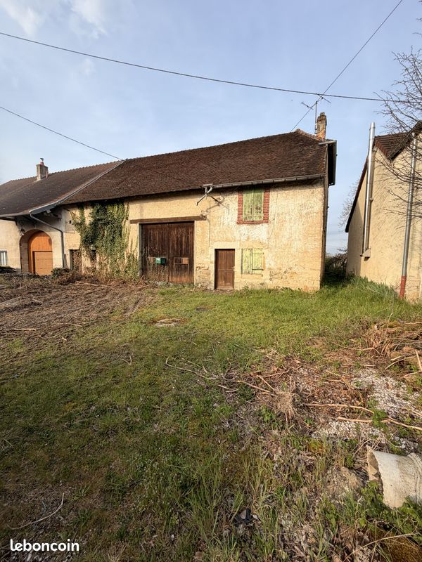 Maison 3 pièces 90 m² · à Parcey · 90 m² · 55 000 €