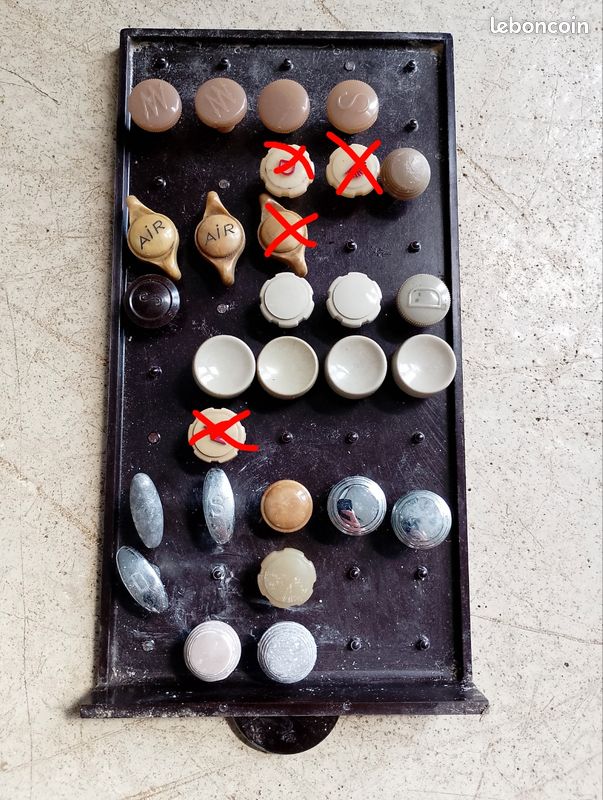 Boutons voitures anciennes (image 1)
