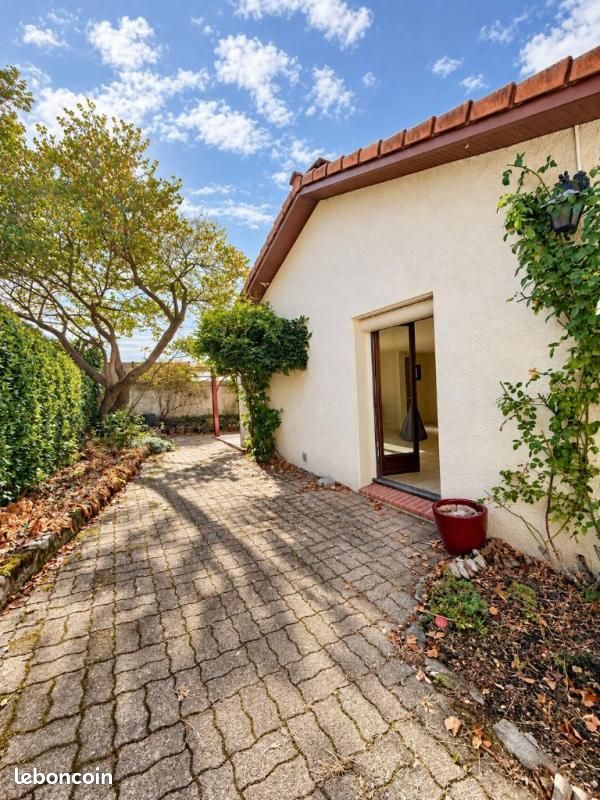 Maison 5 pièces 125 m² · à Roche-la-Molière · 125 m² · 1 550 €/mois