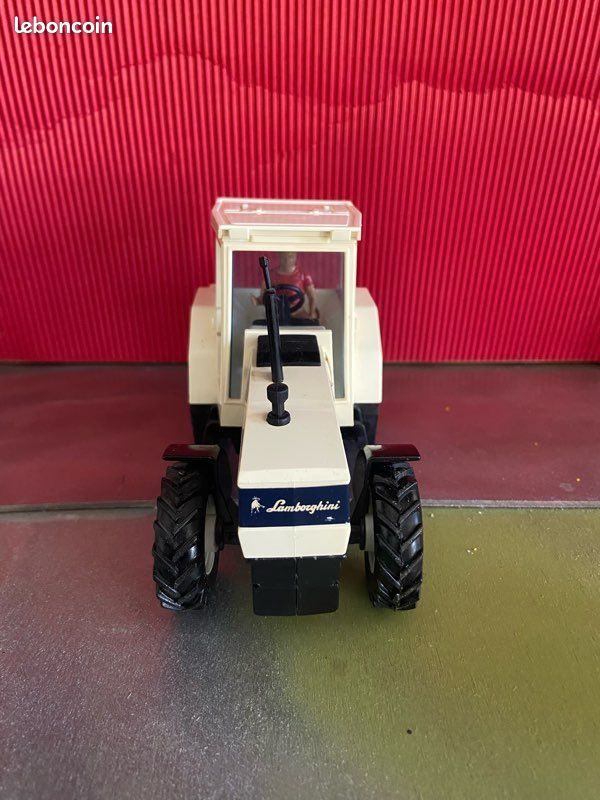 Lamborghini 1706 blanc Britains (image 1)