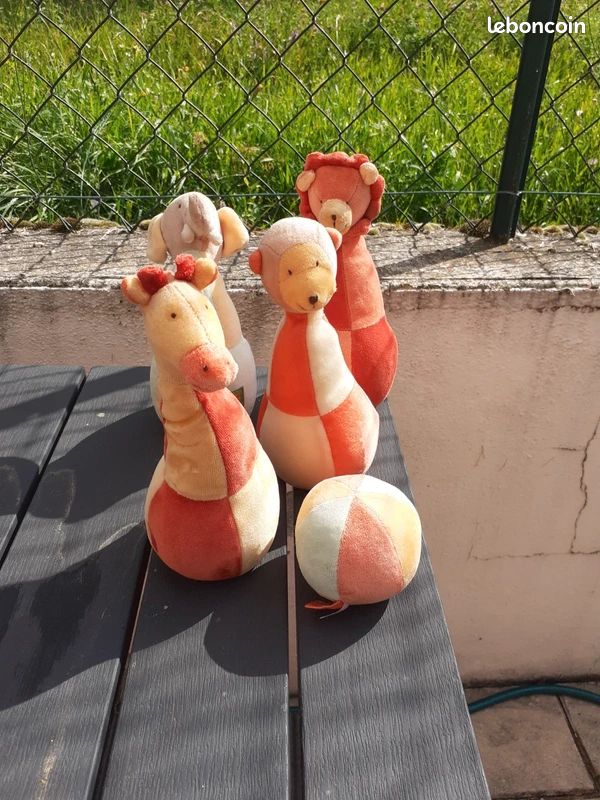 Jouet bébé quilles en peluche avec balle (image 1)