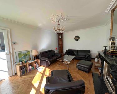 Appartement 131 m2, proche cathédrale, très agréable à vivre