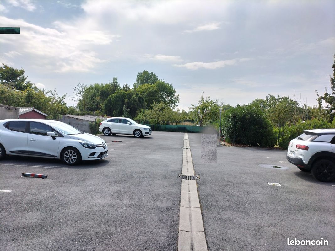 5 emplacements de parking · à Bray-Dunes · 15 000 €