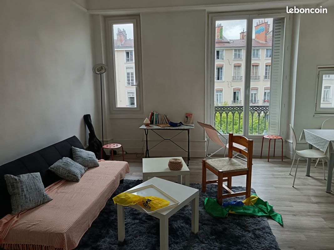 Appartement 4 pièces 65 m² · à Grenoble · 65 m² · 990 €/mois