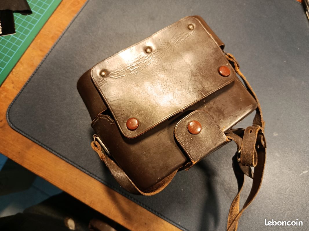 Étui Cuir Leica M Series – Marron – Avec Bandoulière – Occasion