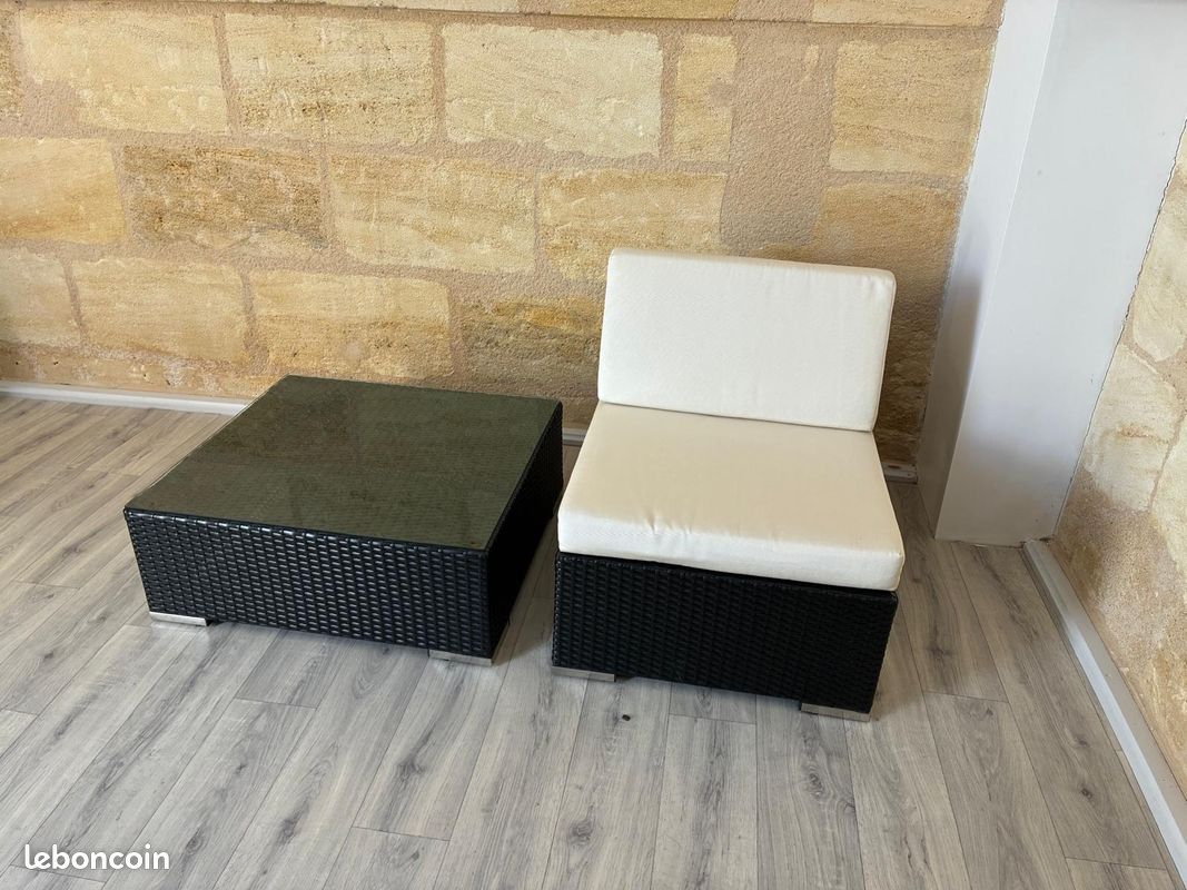Fauteuil et table d'extérieur (image 4)
