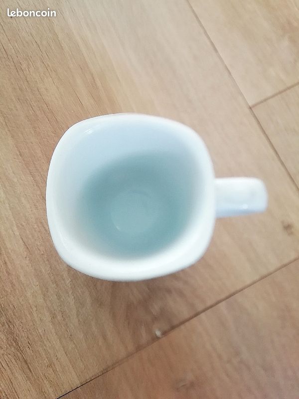 Petite tasse à café (image 2)