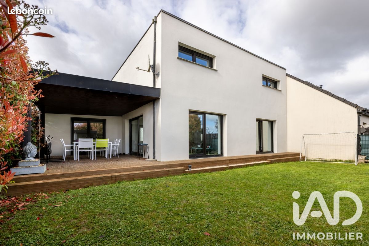 Maison 6 pièces 185 m² · à Loos-en-Gohelle · 185 m² · 375 000 €